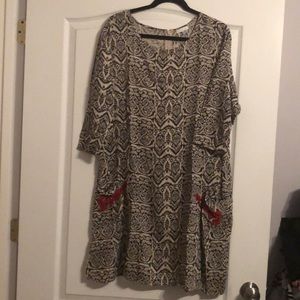3/4 sleeve dress with pockets!